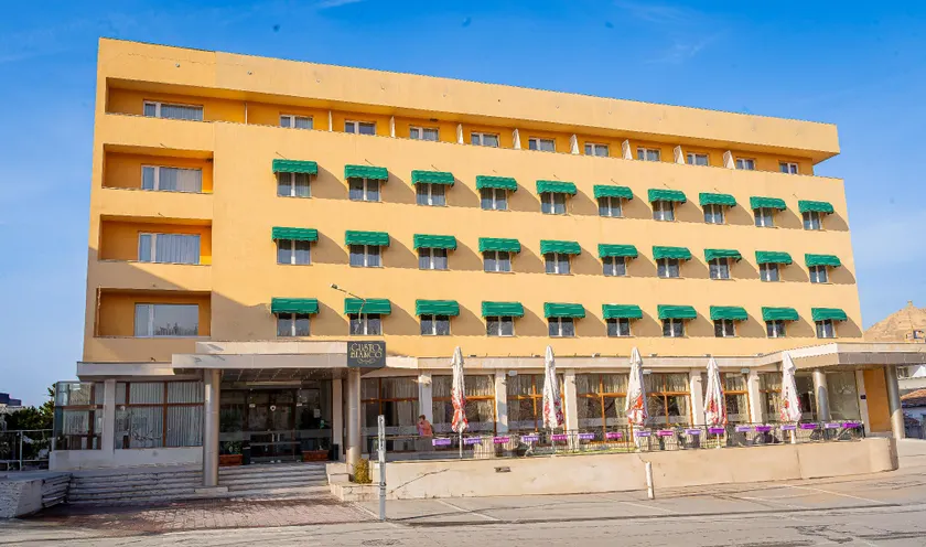 Forum Sport Palace - Image 1