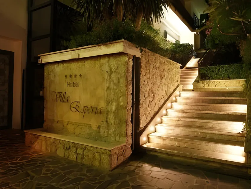 Hotel Villa Esperia - Image 1