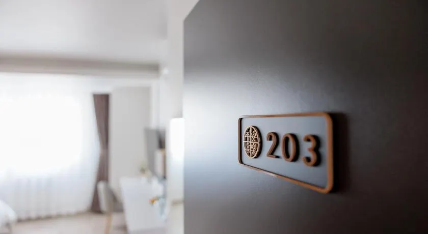 Hotel Grand Asia - Image 1