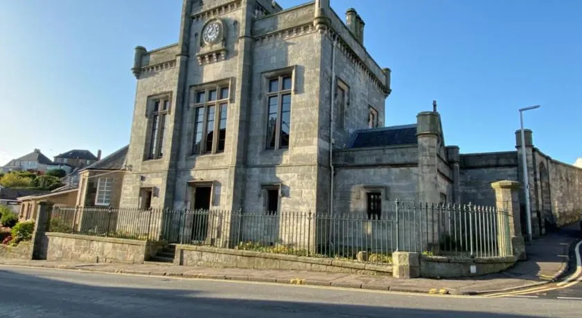Kinghorn Town Hall - Image 1