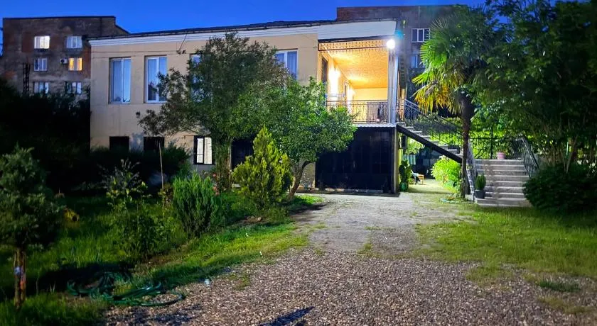 Dadu's Guesthouse - Image 1