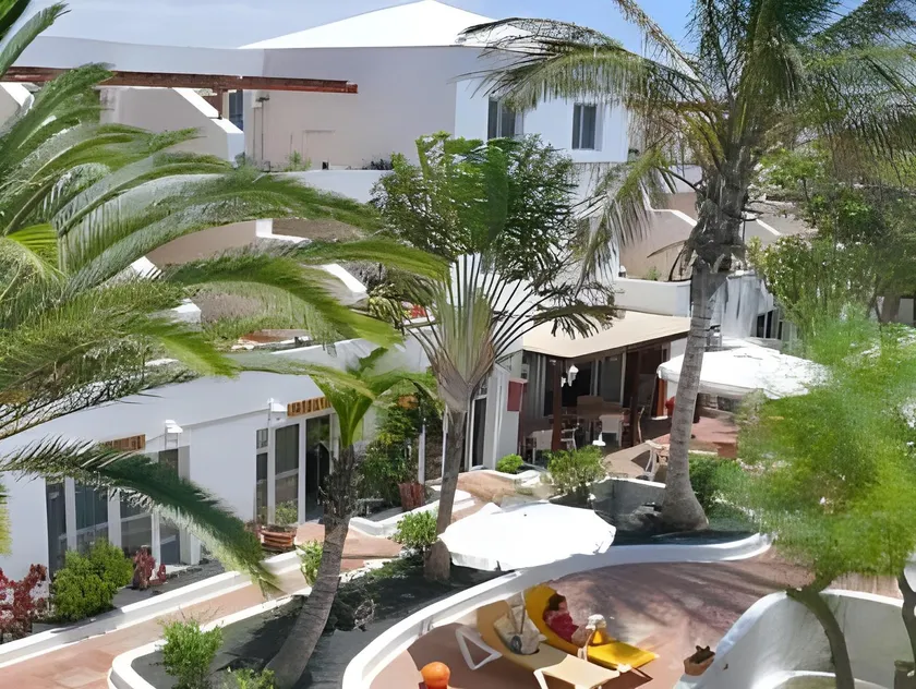 Apartamentos Tamarindos - Image 1