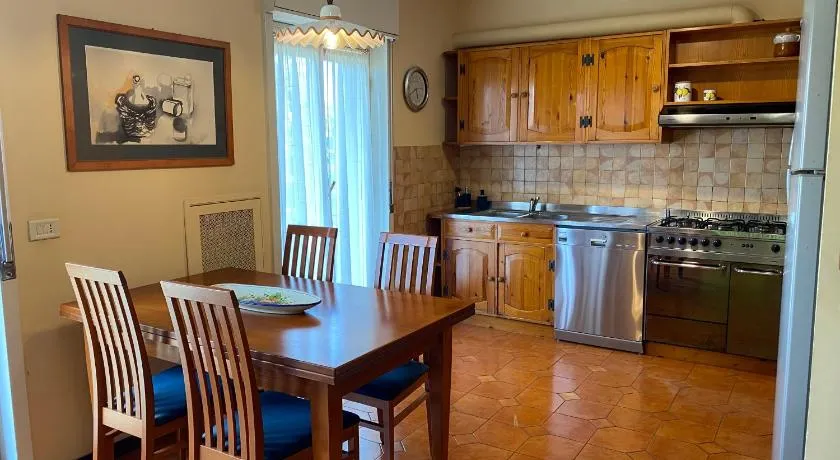 AV Apartment - Image 1