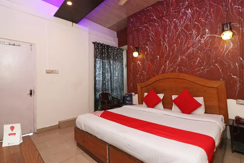 OYO 64827 Marve Residency - Image 1
