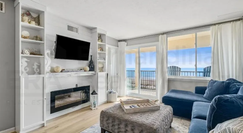 Coral Sands Beautiful Condominium - Image 1
