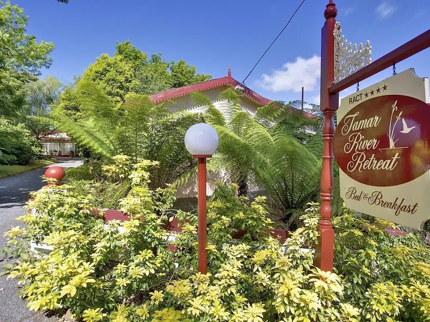 Tamar River Retreat - Image 1