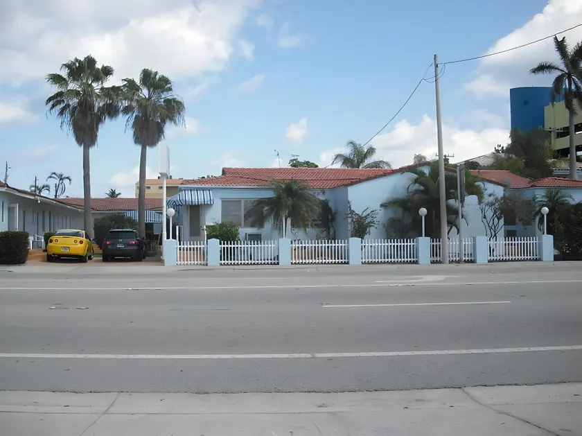 Ocean Drive Villas - Image 1