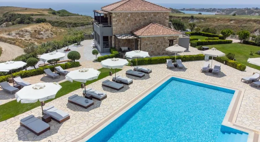 Tramonto Suites - Image 1