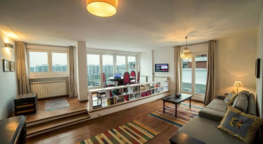 Arena Penthouse Apartments - Image 1
