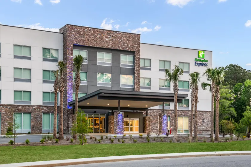 Holiday Inn Express Savannah - Gateway by IHG - Image 1