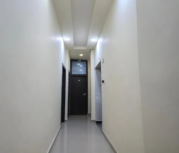 Hotel Adarsh - Image 1