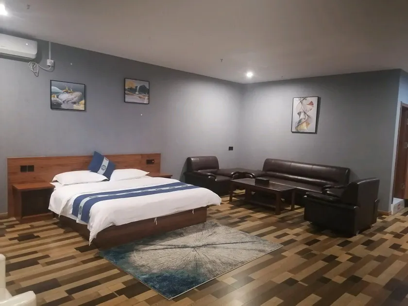 New Oriental Business Hotel - Image 1