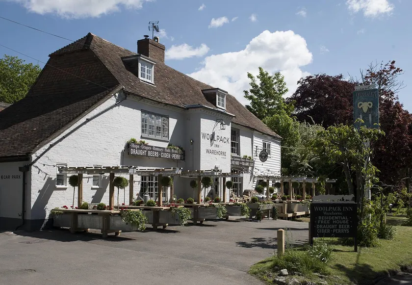 The Woolpack Inn Warehorne - Image 1