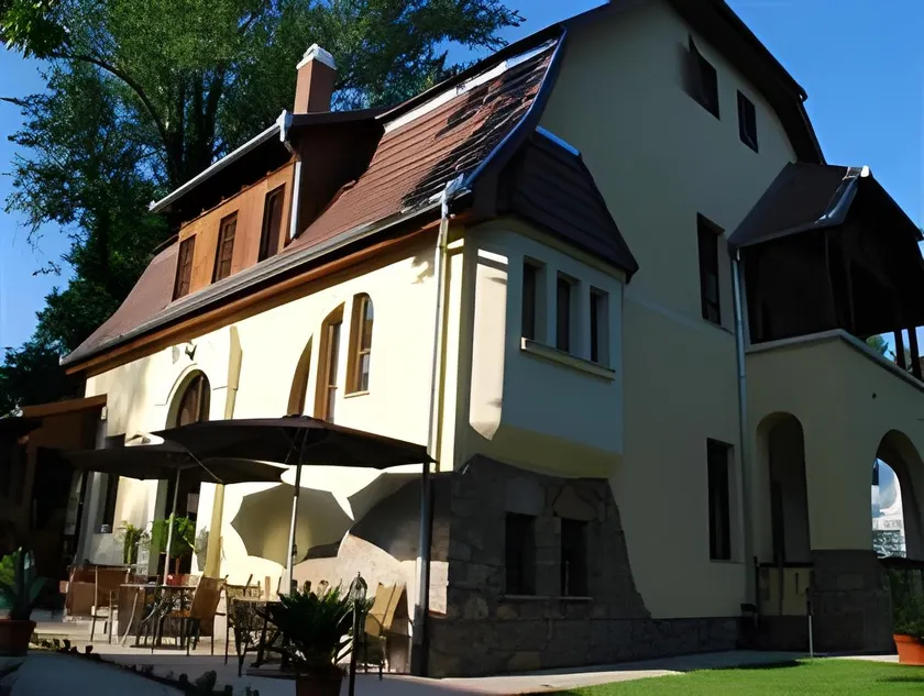 Villa Campana - Image 1