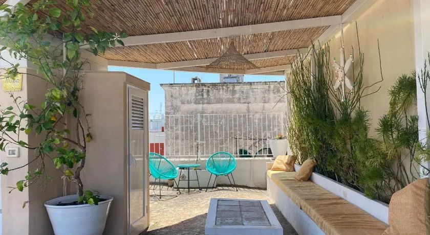 Casa Mida - Guest House - Image 1