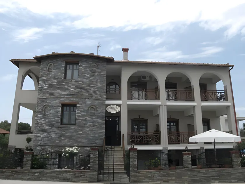 Apart Boutique Giorgos - Image 1