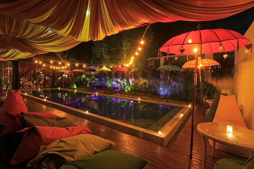 Sama Sama Suites and Restaurant - Image 1