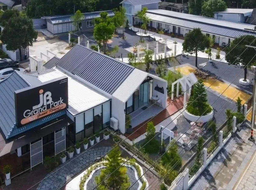 JB Grand Resort - Image 1