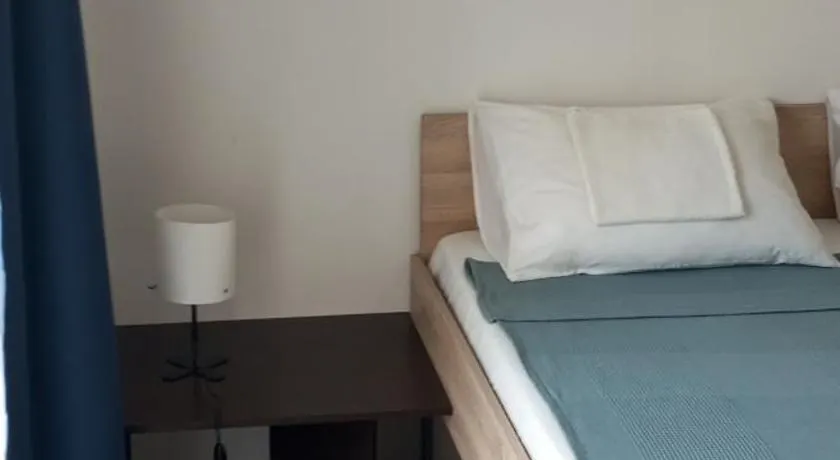 Airport MD rooms - Image 1