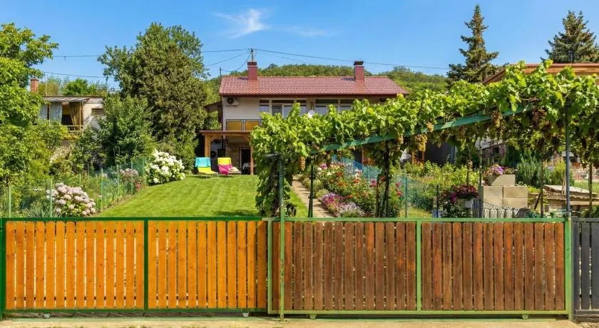 House Hortenzia Lake View - Happy Rentals - Image 1