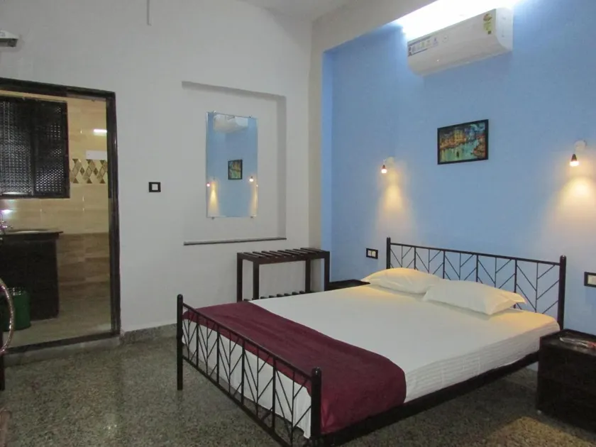 SanRit Hotel - Image 1