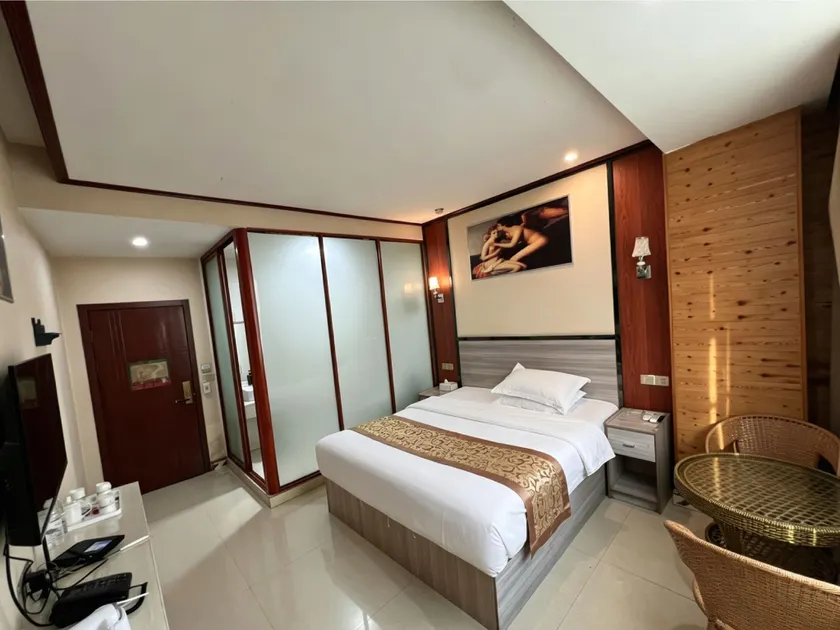 Xingren Shangya Theme Boutique Hotel - Image 1