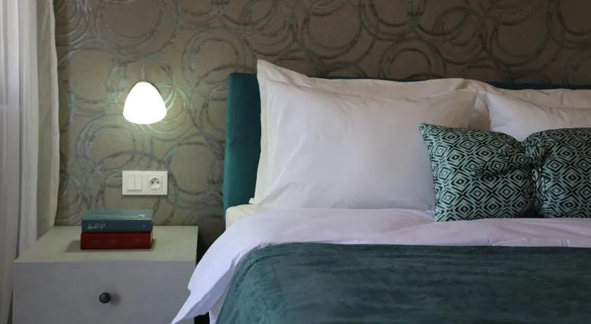 Hotel Saguramo Bliss - Image 1