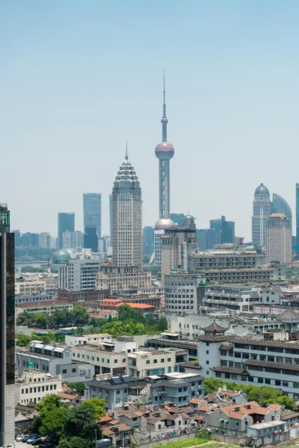 Sunny Abode-Bund view apartment 300m from Yu Garden Modern luxury 3-bedroom, 2-bathroom residence - Image 1