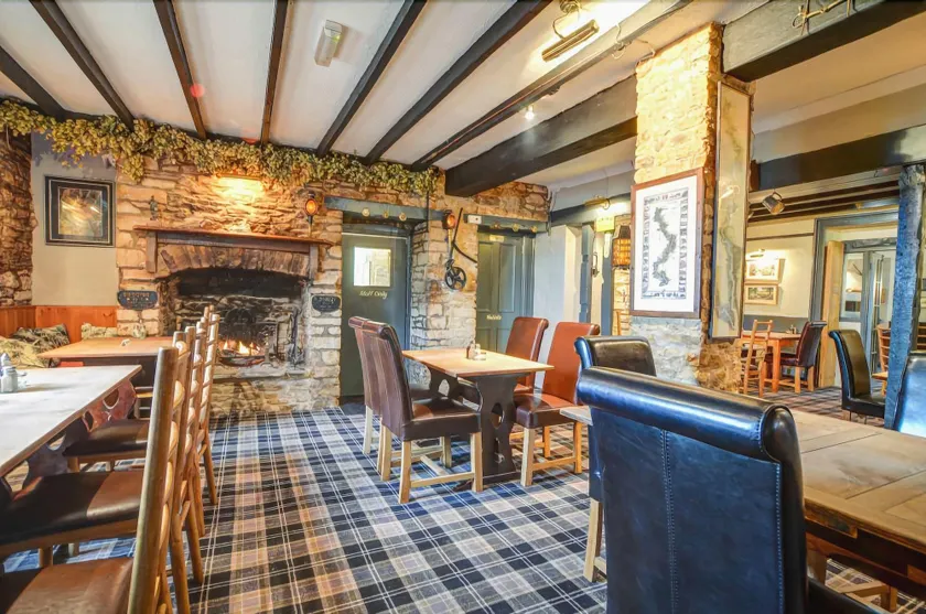 Thames Head Inn - Image 1