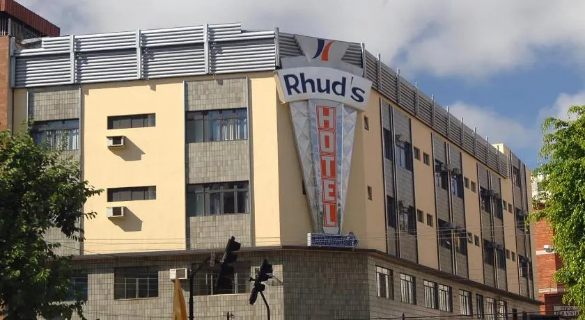 Rhud's Hotel - Image 1
