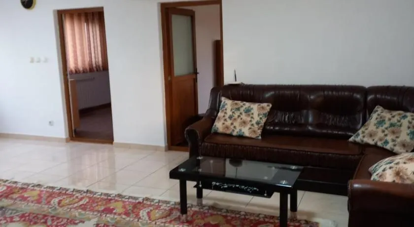 Vila Verde - Image 1