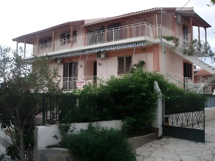 Maria Apartments - Image 1