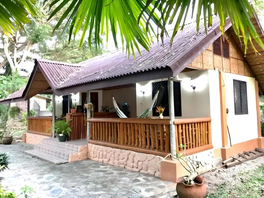 Bananaland Cottages - Image 1