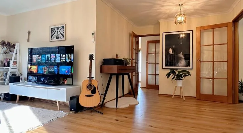 Serenity Retreat with 10 Min to City and Airport - Image 1