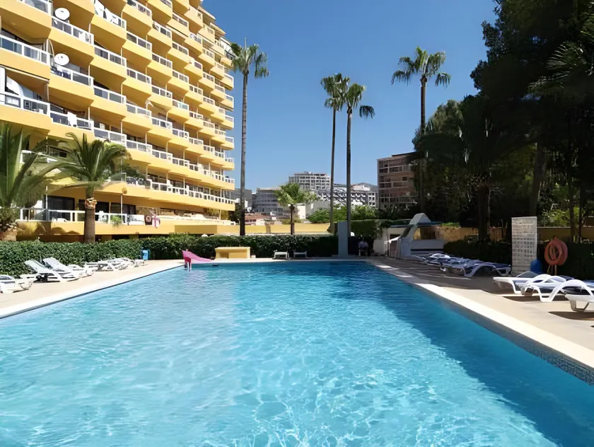 Las Palomas Apartments Econotels - Image 1