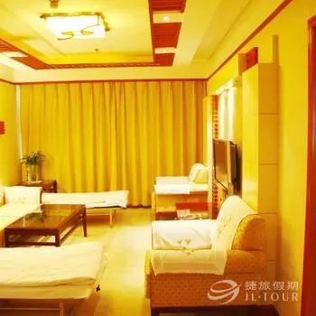 Qingdao Huanghai Hotel - Image 1