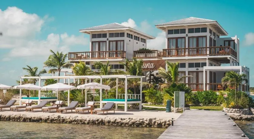Aruna Resort & Villas - Image 1