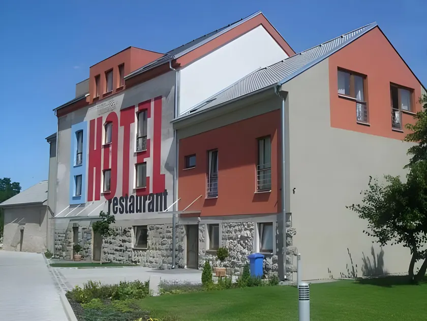 Hotel Mlyn - Image 1