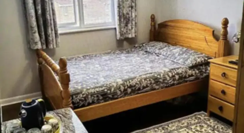 Deluxe Double Bed With Private Mordern Shower & Smart TV - Image 1