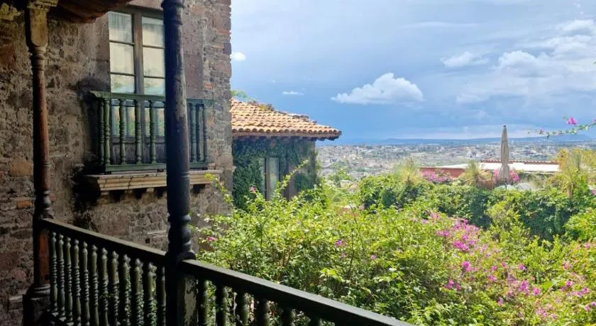 Hacienda Las Amantes - Image 1