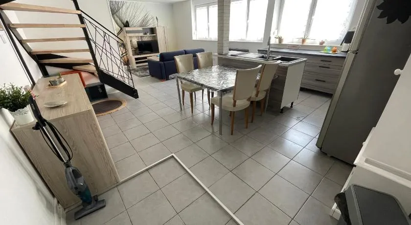 Appart 2 à croix - Image 1