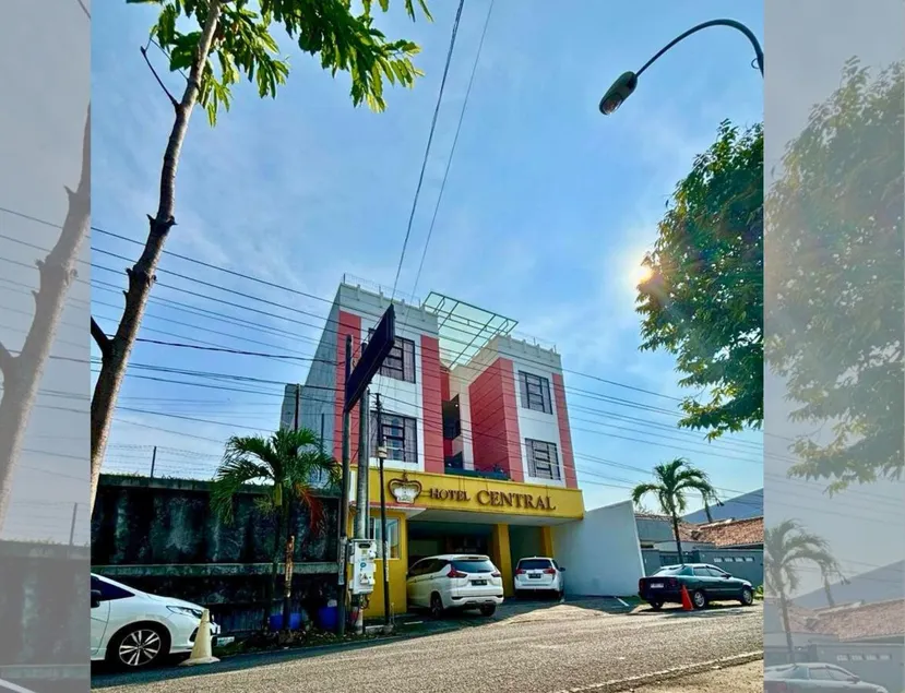 Hotel Central Kudus - Image 1