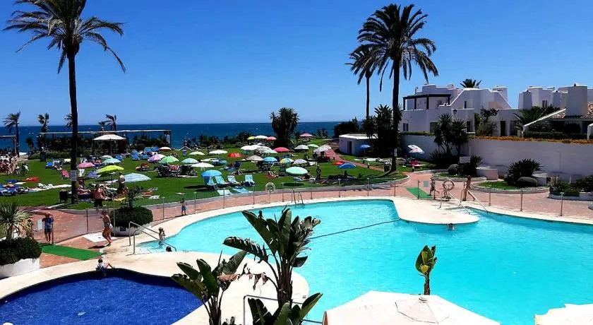 Villacana Playa Elena - Image 1