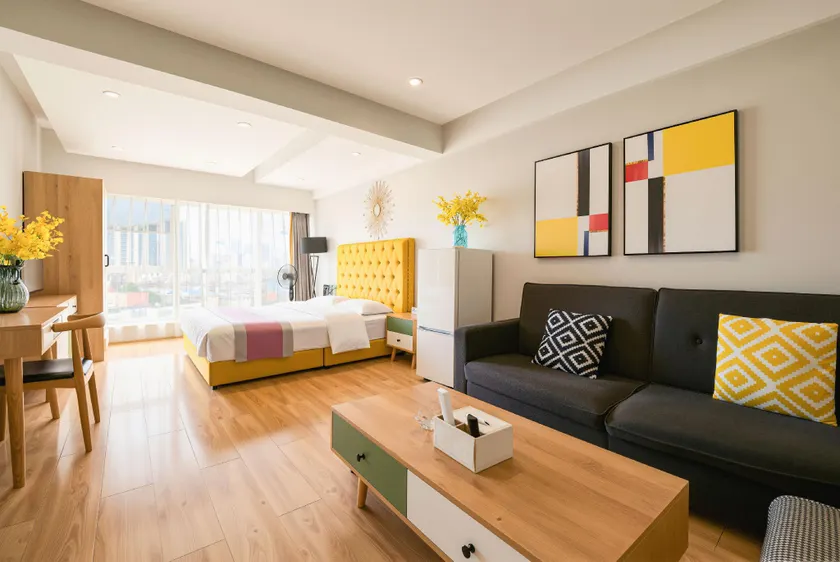 Jingbianhuahua Holiday Hotel - Image 1