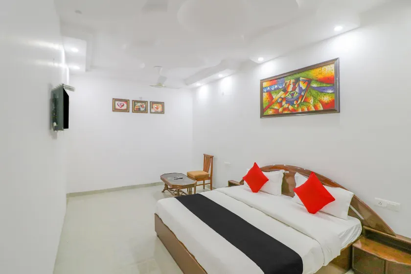 Hotel O Taj Home's - Image 1