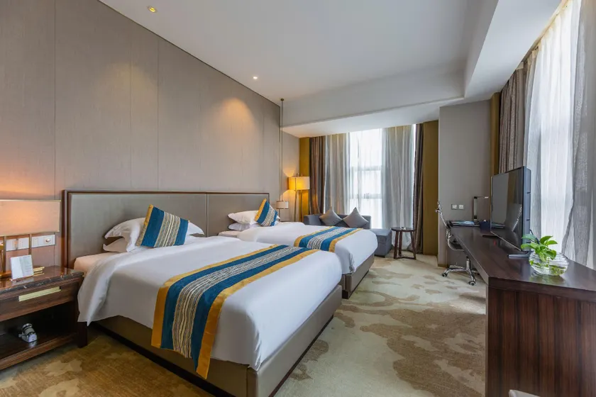 Fontaine Hotel - Image 1