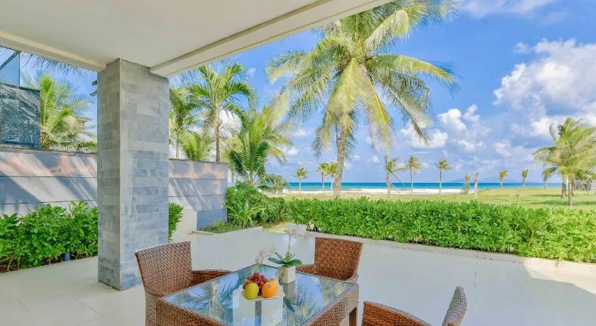 Dreamy Beach Villas And Resort - Image 1
