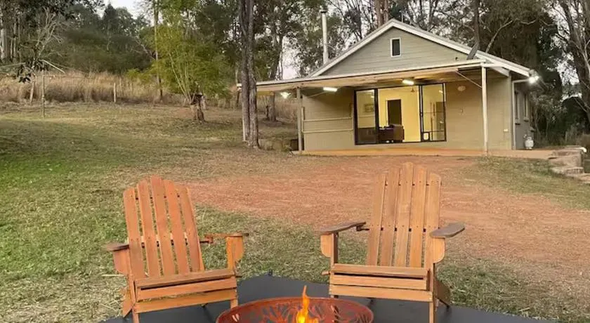 Farm Stay - 2 Bedroom cottage - Image 1
