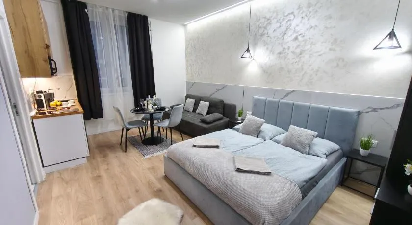 Belvárosi Lux Apartman - Image 1