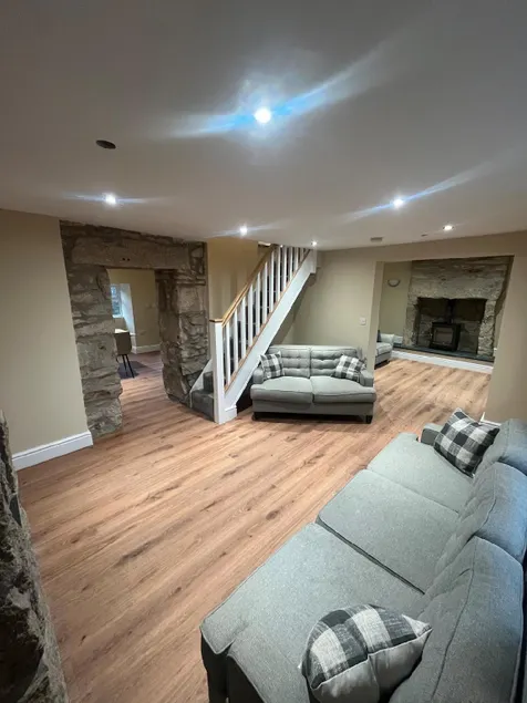 Cosy Cottage | Hot Tub | Sleeps 8 | Log Fires - Image 1